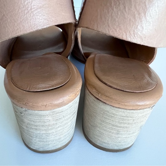 Kork-Ease Cayleigh Leather Peep Toe Wedge Sandal Heel - Picture 6 of 8